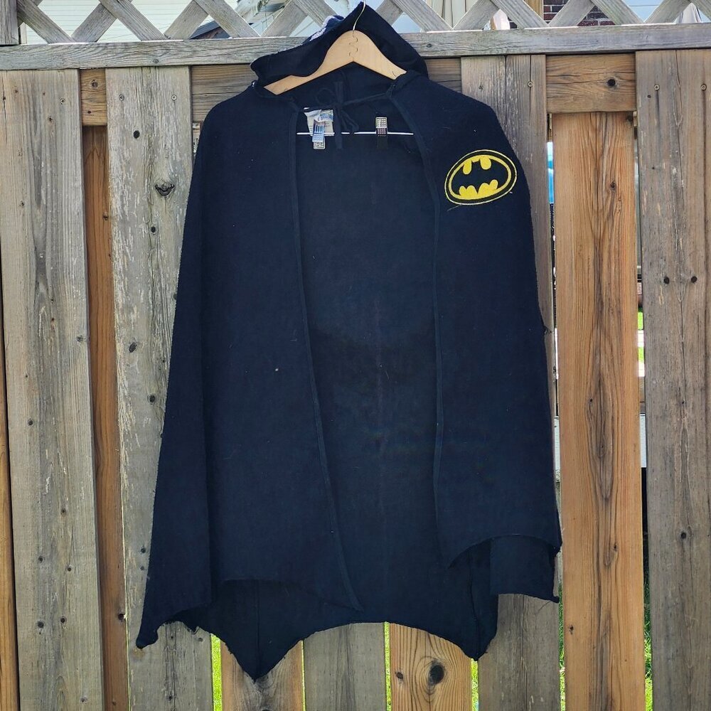 FUN ATICS VINTAGE BATMAN CAPE HALLOWEEN COSTUME Size Medium 10-12 1984